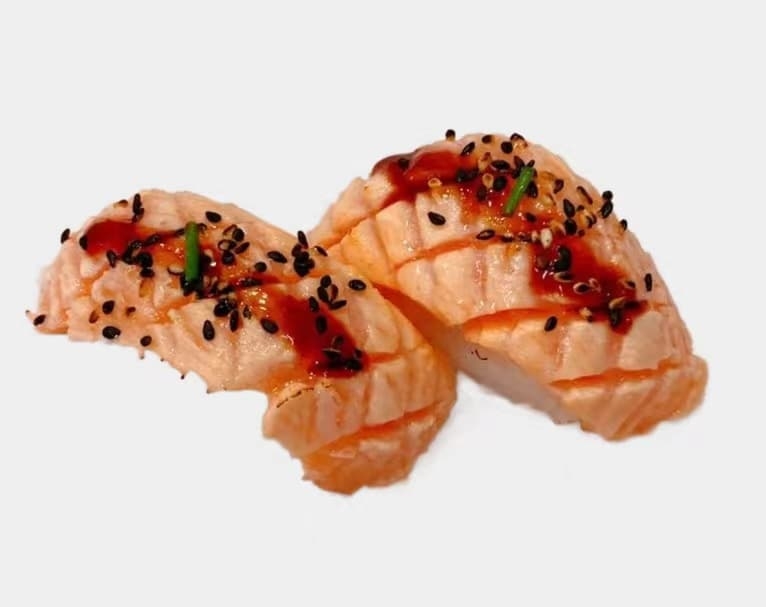 S08.sushi saumon flamme
