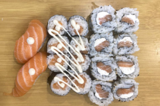 F3.Fromage (california saumon  fromage/maki suamon fromage /sushi fromage)